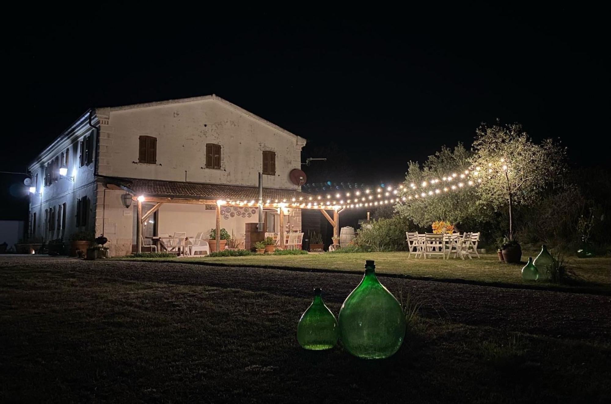 Rustico Del Bozzo Guest House Castelleone di Suasa Eksteriør bilde