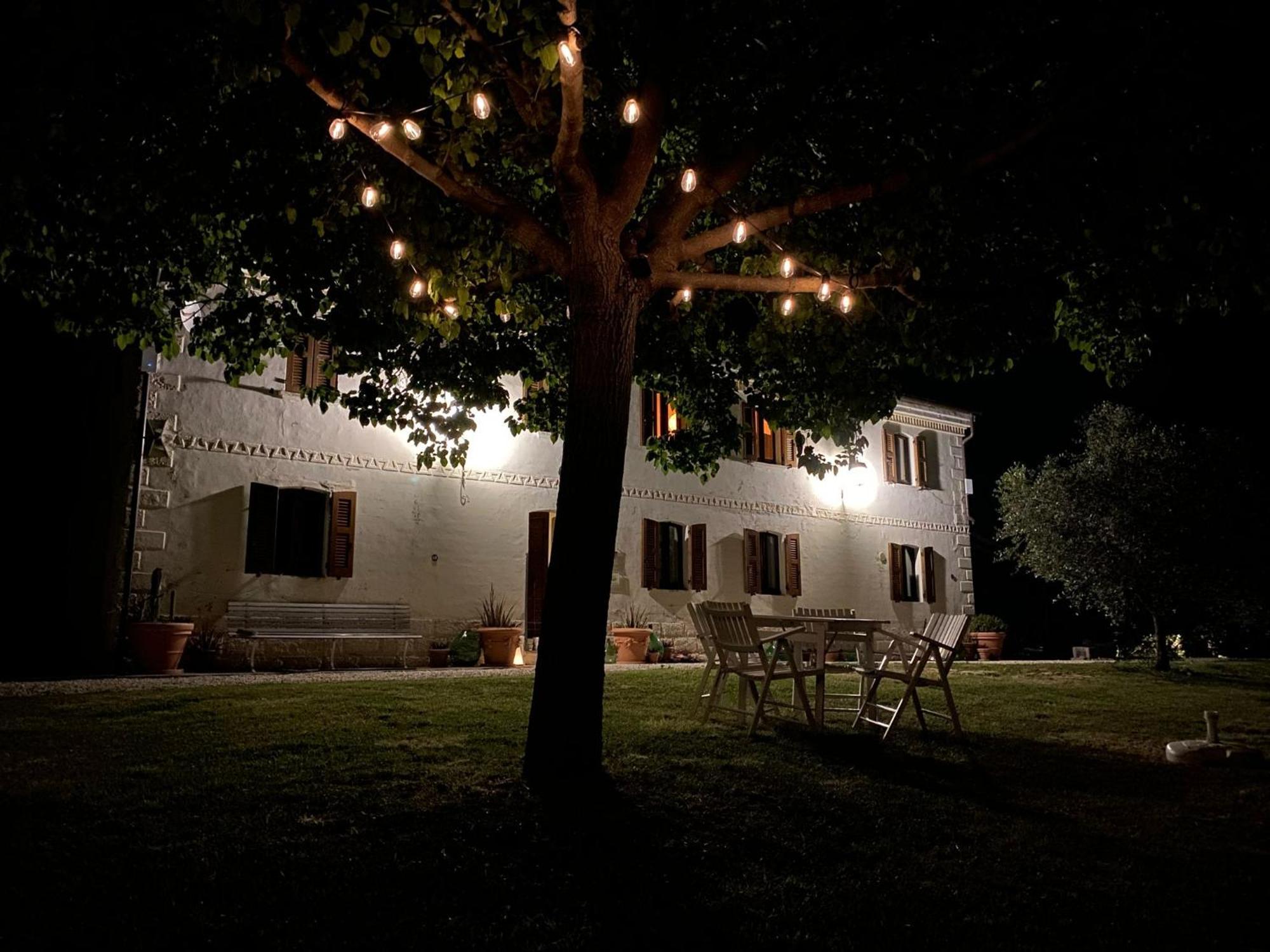 Rustico Del Bozzo Guest House Castelleone di Suasa Eksteriør bilde
